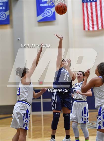 Thumbnail 3 in Smithson Valley vs Alamo Heights (SAISD Basketball Tournament) photogallery.