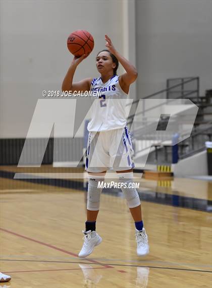 Thumbnail 3 in Smithson Valley vs Alamo Heights (SAISD Basketball Tournament) photogallery.