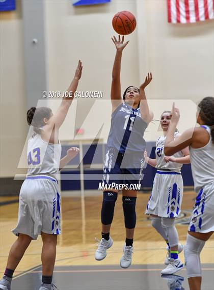 Thumbnail 2 in Smithson Valley vs Alamo Heights (SAISD Basketball Tournament) photogallery.