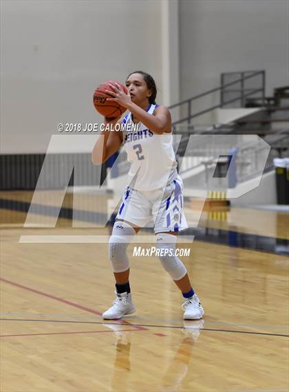 Thumbnail 2 in Smithson Valley vs Alamo Heights (SAISD Basketball Tournament) photogallery.