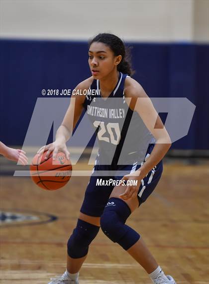 Thumbnail 1 in Smithson Valley vs Alamo Heights (SAISD Basketball Tournament) photogallery.