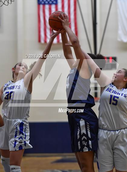Thumbnail 2 in Smithson Valley vs Alamo Heights (SAISD Basketball Tournament) photogallery.