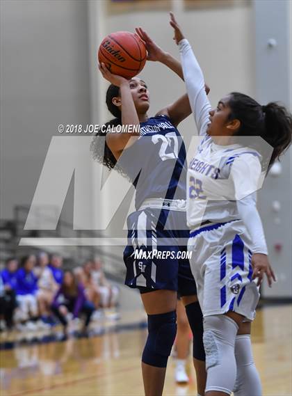 Thumbnail 2 in Smithson Valley vs Alamo Heights (SAISD Basketball Tournament) photogallery.