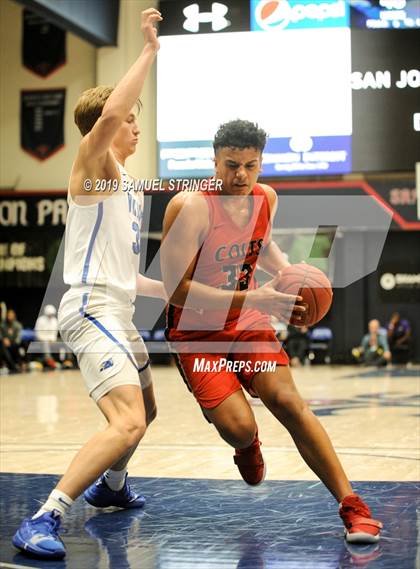 Thumbnail 2 in Pleasant Grove vs. James Logan (MaxPreps MLK Classic) photogallery.