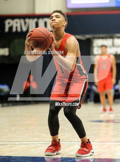 Thumbnail 2 in Pleasant Grove vs. James Logan (MaxPreps MLK Classic) photogallery.