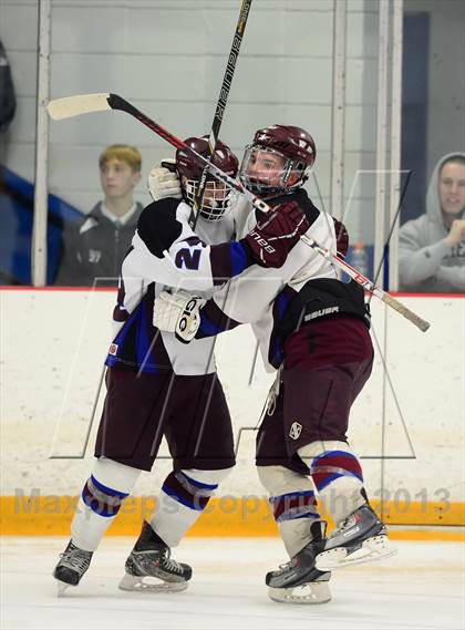 Thumbnail 2 in Guilford vs. Brookfield/Bethel/Danbury (CIAC Division II Quarterfinal) photogallery.