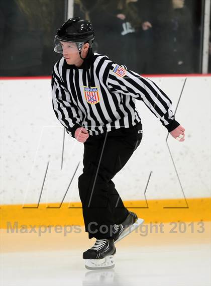Thumbnail 3 in Guilford vs. Brookfield/Bethel/Danbury (CIAC Division II Quarterfinal) photogallery.