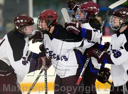 Thumbnail 2 in Guilford vs. Brookfield/Bethel/Danbury (CIAC Division II Quarterfinal) photogallery.