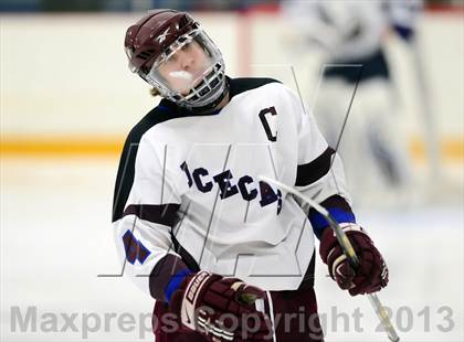 Thumbnail 3 in Guilford vs. Brookfield/Bethel/Danbury (CIAC Division II Quarterfinal) photogallery.