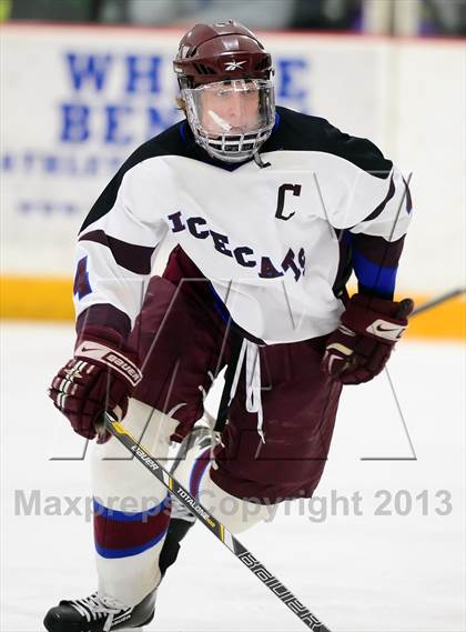 Thumbnail 3 in Guilford vs. Brookfield/Bethel/Danbury (CIAC Division II Quarterfinal) photogallery.
