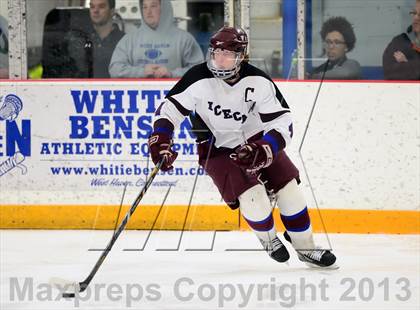 Thumbnail 2 in Guilford vs. Brookfield/Bethel/Danbury (CIAC Division II Quarterfinal) photogallery.