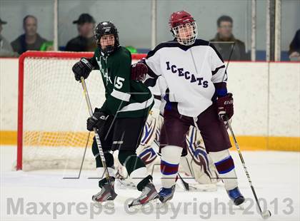 Thumbnail 2 in Guilford vs. Brookfield/Bethel/Danbury (CIAC Division II Quarterfinal) photogallery.