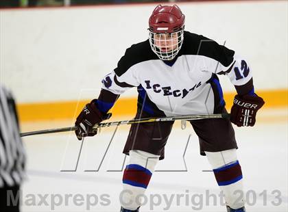Thumbnail 2 in Guilford vs. Brookfield/Bethel/Danbury (CIAC Division II Quarterfinal) photogallery.