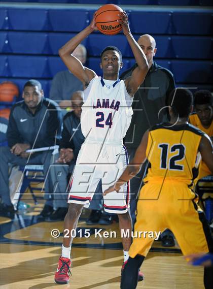 Thumbnail 1 in Lamar vs Brennan (Insperity Holiday Classic) photogallery.