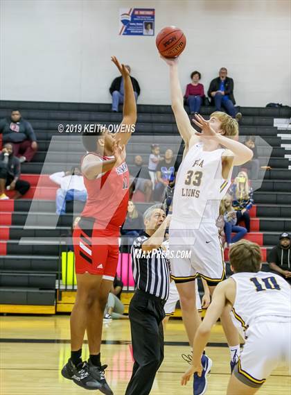 Thumbnail 2 in Creekview vs Prestonwood Christian (CFB Classic) photogallery.
