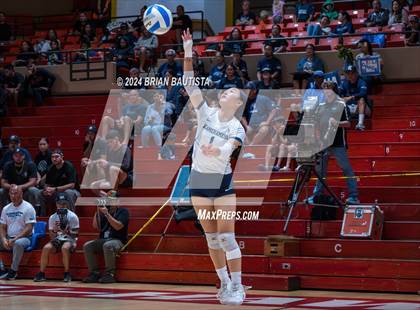 Thumbnail 1 in 'Iolani vs Kamehameha Kapalama (HHSAA Division 1 Final) photogallery.
