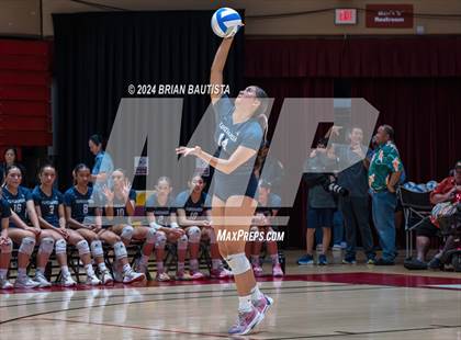 Thumbnail 2 in 'Iolani vs Kamehameha Kapalama (HHSAA Division 1 Final) photogallery.