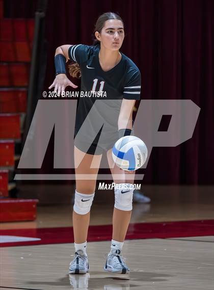 Thumbnail 2 in 'Iolani vs Kamehameha Kapalama (HHSAA Division 1 Final) photogallery.