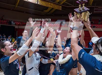 Thumbnail 2 in 'Iolani vs Kamehameha Kapalama (HHSAA Division 1 Final) photogallery.