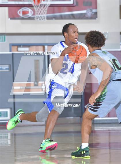 Thumbnail 1 in Foss vs. Capital Christian (Rancho Mirage Holiday Invitational) photogallery.