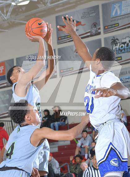 Thumbnail 1 in Foss vs. Capital Christian (Rancho Mirage Holiday Invitational) photogallery.