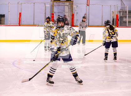 Thumbnail 3 in Braintree vs Malden Catholic (Hingham Showcase) photogallery.