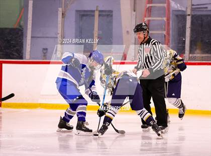 Thumbnail 3 in Braintree vs Malden Catholic (Hingham Showcase) photogallery.
