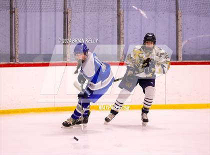 Thumbnail 1 in Braintree vs Malden Catholic (Hingham Showcase) photogallery.