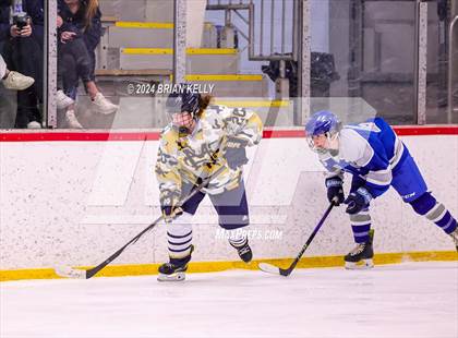 Thumbnail 3 in Braintree vs Malden Catholic (Hingham Showcase) photogallery.