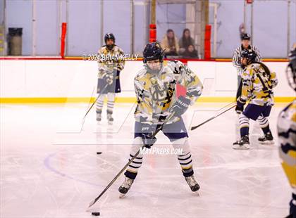 Thumbnail 1 in Braintree vs Malden Catholic (Hingham Showcase) photogallery.