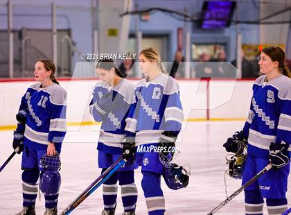 Thumbnail 3 in Braintree vs Malden Catholic (Hingham Showcase) photogallery.