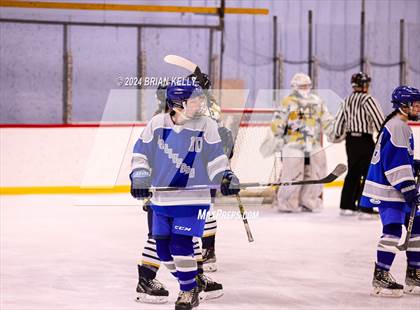Thumbnail 2 in Braintree vs Malden Catholic (Hingham Showcase) photogallery.