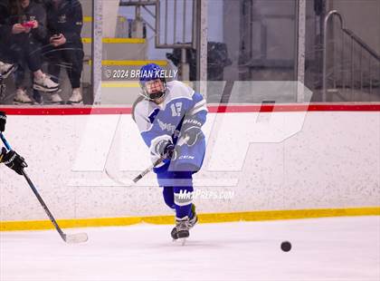 Thumbnail 2 in Braintree vs Malden Catholic (Hingham Showcase) photogallery.