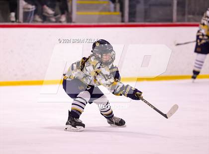 Thumbnail 2 in Braintree vs Malden Catholic (Hingham Showcase) photogallery.