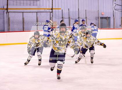 Thumbnail 2 in Braintree vs Malden Catholic (Hingham Showcase) photogallery.