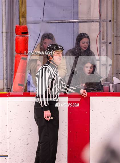 Thumbnail 3 in Braintree vs Malden Catholic (Hingham Showcase) photogallery.