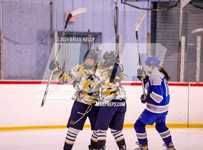 Thumbnail 1 in Braintree vs Malden Catholic (Hingham Showcase) photogallery.