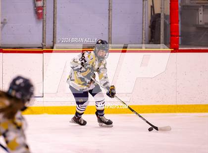 Thumbnail 1 in Braintree vs Malden Catholic (Hingham Showcase) photogallery.