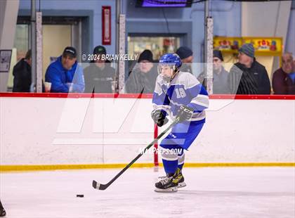 Thumbnail 3 in Braintree vs Malden Catholic (Hingham Showcase) photogallery.