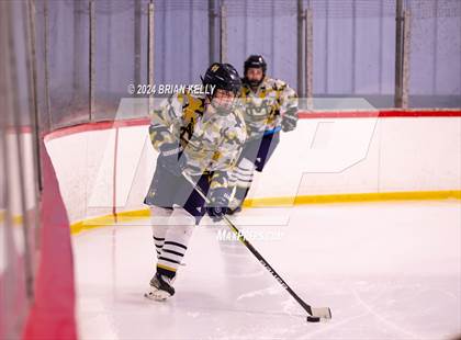 Thumbnail 3 in Braintree vs Malden Catholic (Hingham Showcase) photogallery.