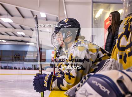 Thumbnail 3 in Braintree vs Malden Catholic (Hingham Showcase) photogallery.