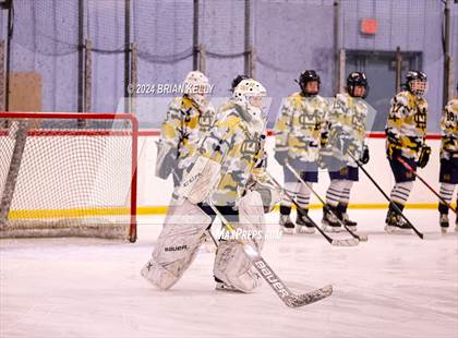 Thumbnail 3 in Braintree vs Malden Catholic (Hingham Showcase) photogallery.