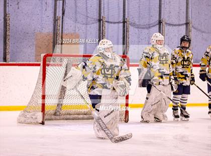 Thumbnail 2 in Braintree vs Malden Catholic (Hingham Showcase) photogallery.
