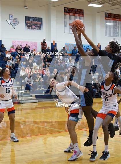 Thumbnail 1 in Seven Lakes vs Paetow photogallery.