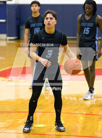 Thumbnail 1 in Seven Lakes vs Paetow photogallery.