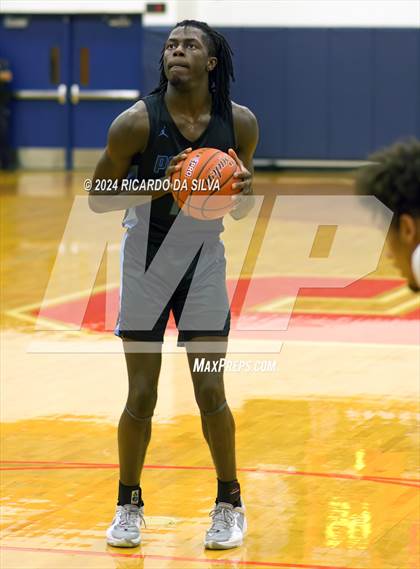 Thumbnail 1 in Seven Lakes vs Paetow photogallery.