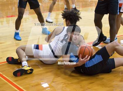 Thumbnail 1 in Seven Lakes vs Paetow photogallery.