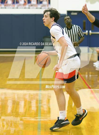 Thumbnail 1 in Seven Lakes vs Paetow photogallery.