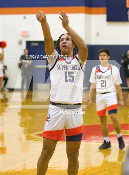 Thumbnail 3 in Seven Lakes vs Paetow photogallery.