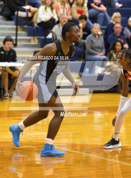 Thumbnail 2 in Seven Lakes vs Paetow photogallery.